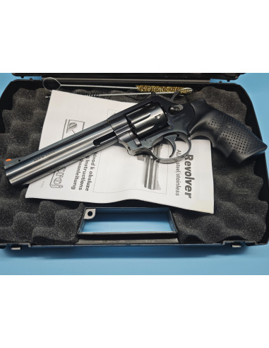 Revolver ALFAPROJ Black Cal. 22 LR modèle 2261